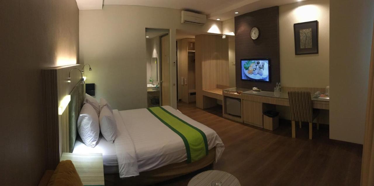 Hotel Wisata Niaga Purwokerto Eksteriør billede