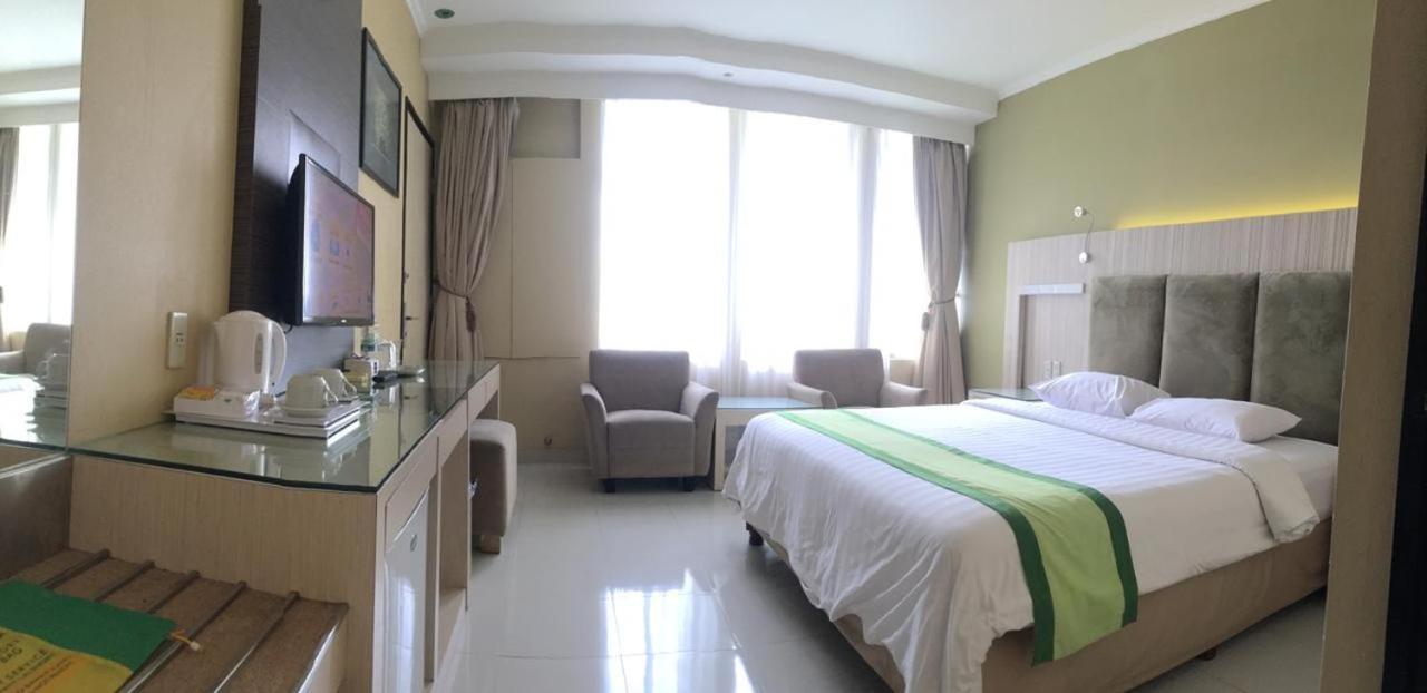 Hotel Wisata Niaga Purwokerto Eksteriør billede